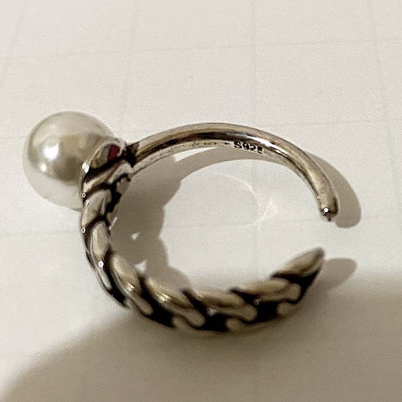 NEW STERLING SILVER ADJUSTABLE PEARL RING - Picture 3 of 3